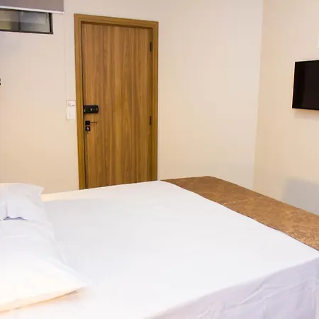 Fiori Suites Goiânia Room photo